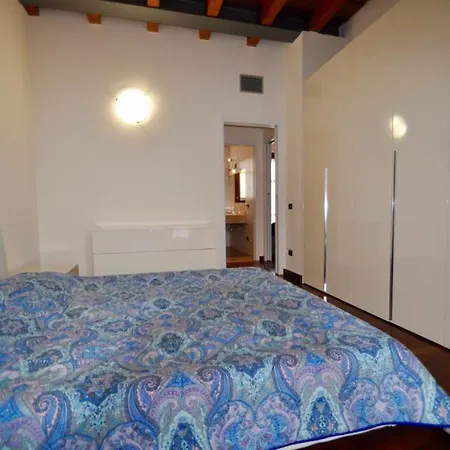 Casa Vacanze Il Vialetto 贝尔加莫